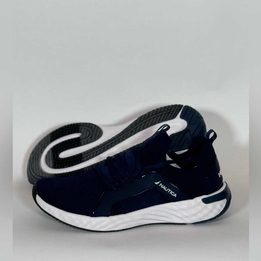 NWOT Nautica LOGO MESH SNEAKER - Picture 4 of 5